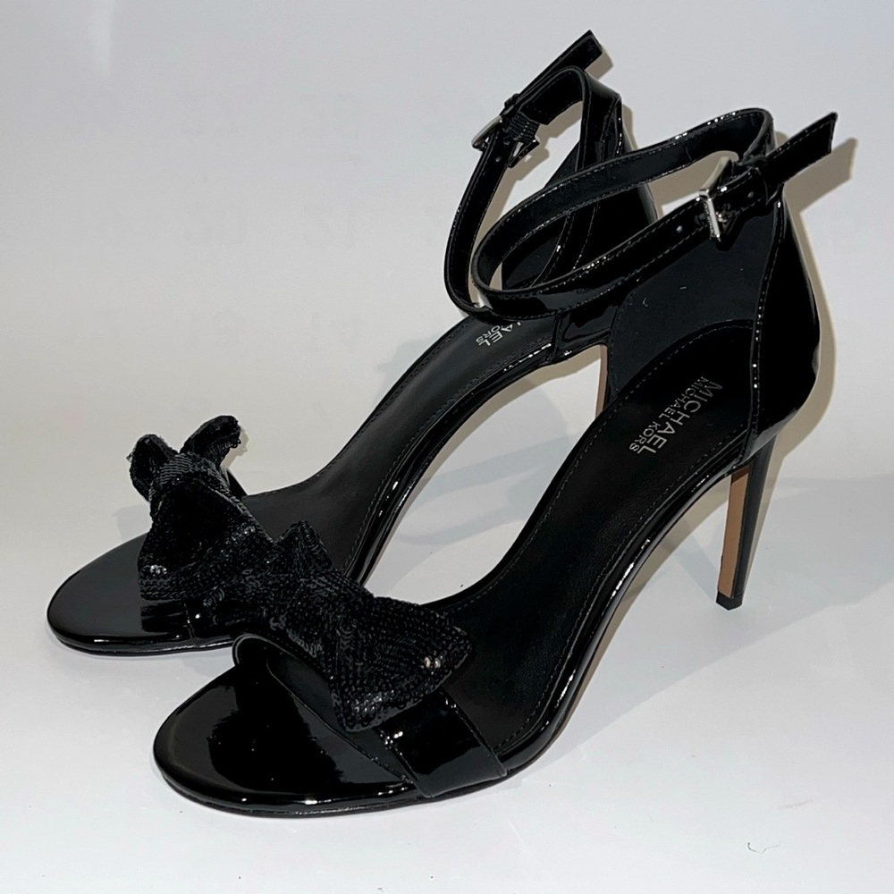 MICHAEL Michael Kors Women's Size 7M Paris Black Patent Bow Sandal